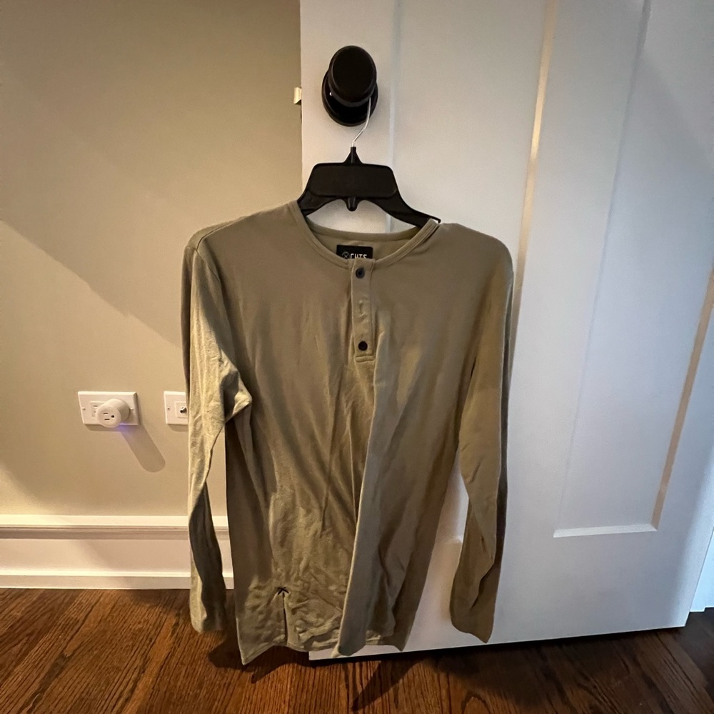 AO Henley, Olive Green Size S, CUTS